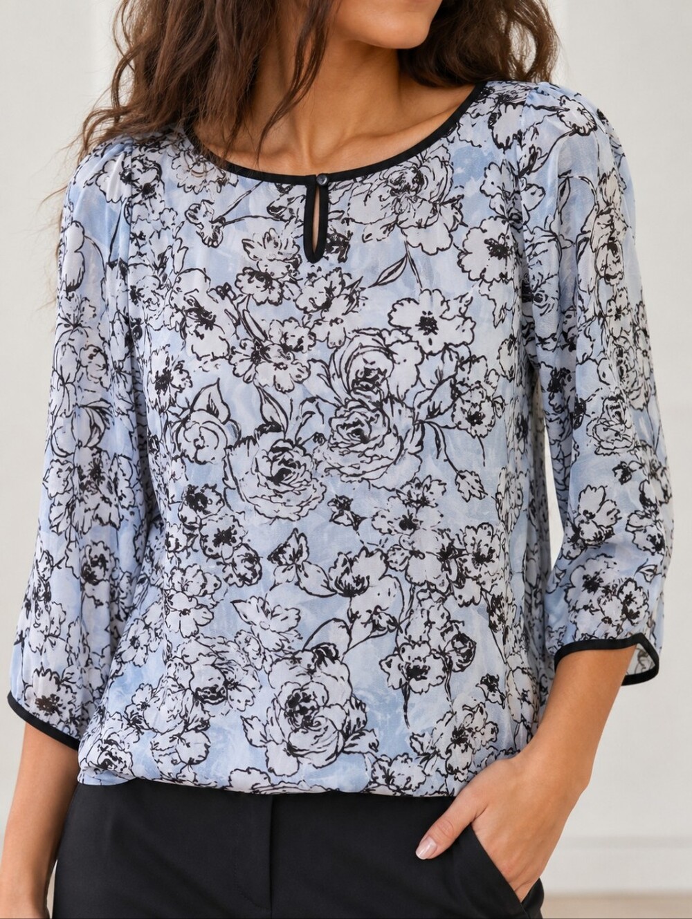 💙 Loft - Beatiful Flowy Floral Print Dressy Top Longsleeved